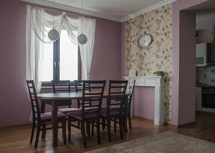 Premium Delux فيسلا